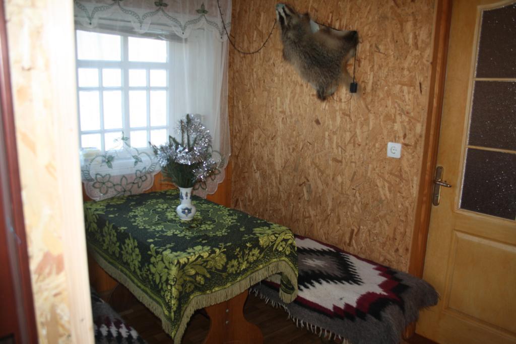 Садиба Під Гострою Schdenijewo Zimmer foto